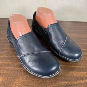 Clark’s Michela Opal Women’s Blue Leather Slip On Comfort Size 8 Loafer Flats ￼￼